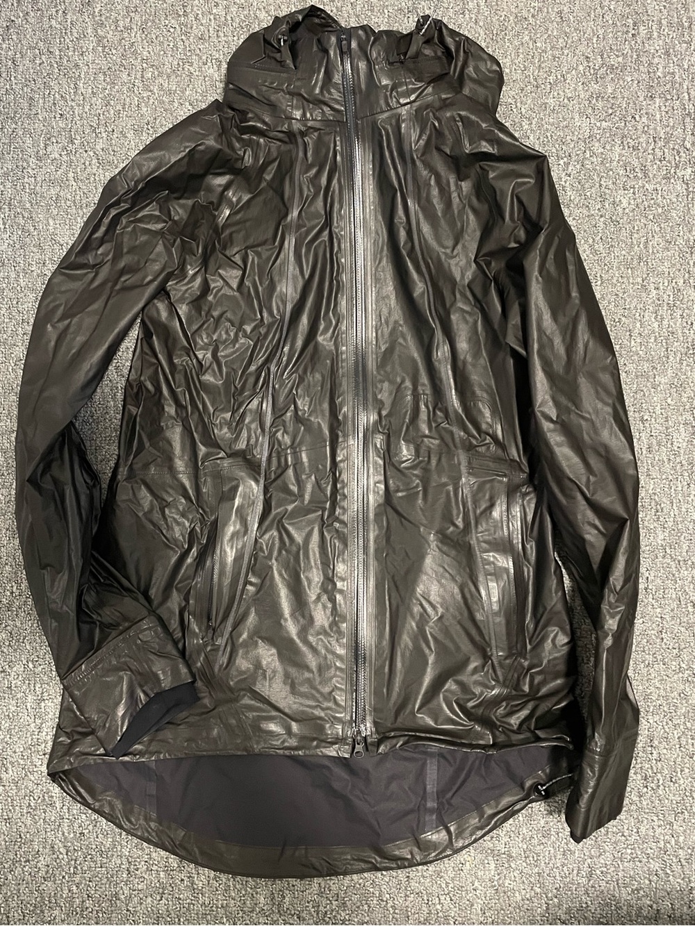 Under Armour Gore Tex - Black Hooded Rain Shell Jacket
